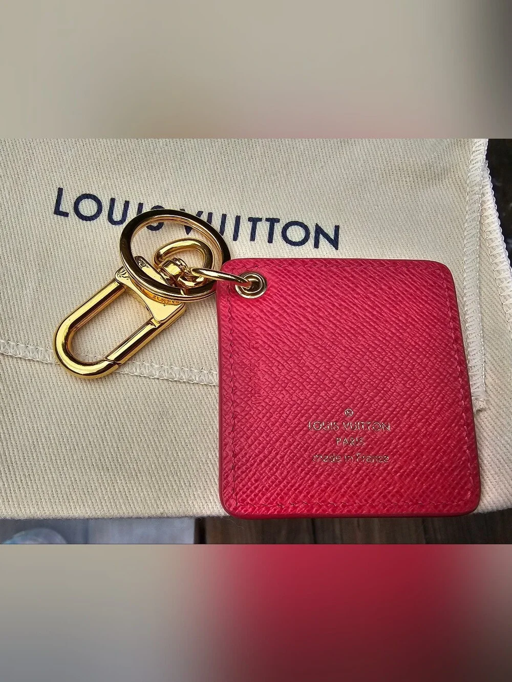 Louis Vuitton Illustrate Bag Charm Pink